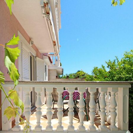 Apartments Alex Башка Екстер'єр фото