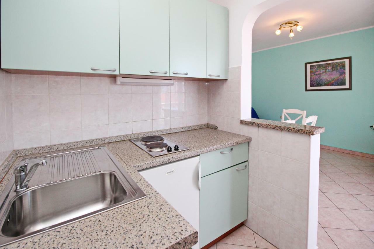 Apartments Alex Башка Екстер'єр фото
